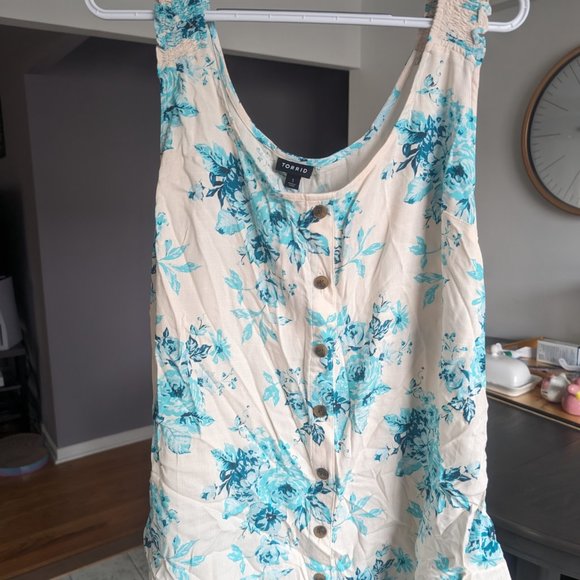BNWT Torrid Rayon Slub Button-Front Tank Sz 1 - Picture 3 of 4